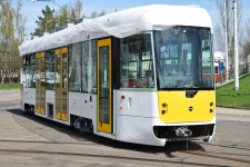 Nová tramvaj EVO na lince mezi Mostem a Litvínovem. 