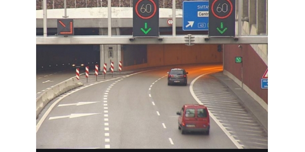 Blíží se pravidelné mytí tunelů. Přes noc budou zavřené